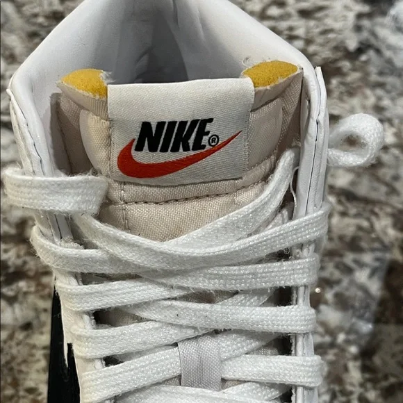 Nike Blazer ’77 High-Top Sneakers – Classic Retro Look - Picture 6 of 9